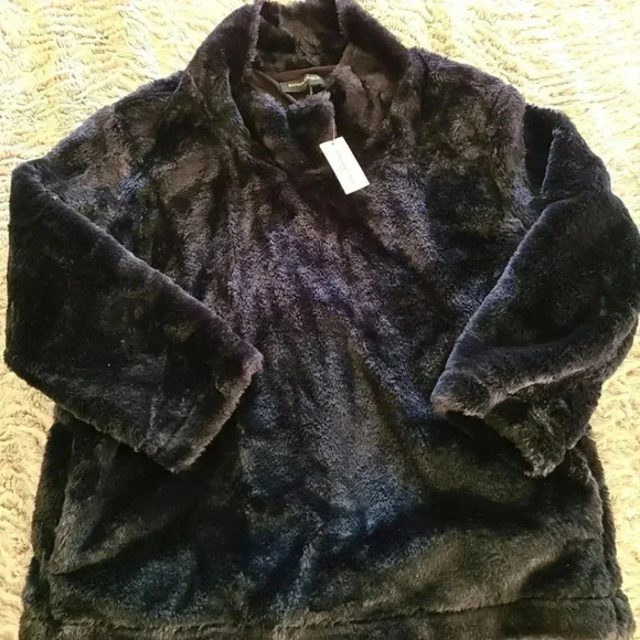 Faux fur sweatshirt with pockets - Picture 1 of 5